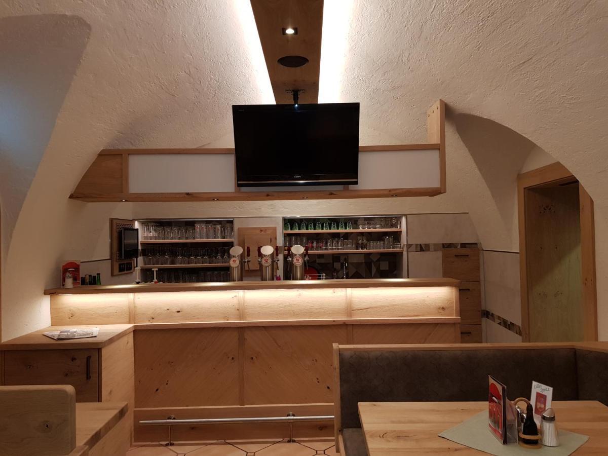 Gasthof - Restaurant Loecker Radstadt Kültér fotó