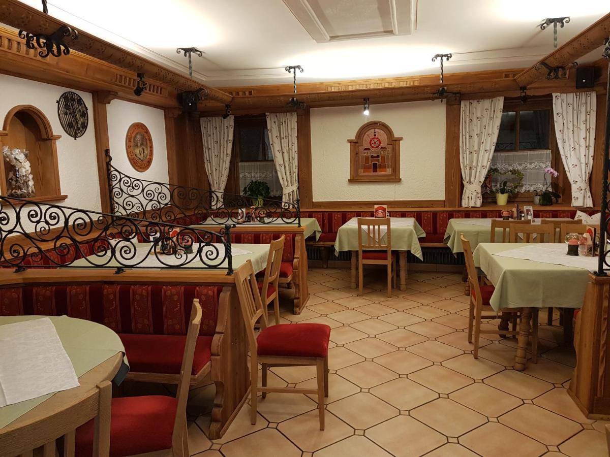 Gasthof - Restaurant Loecker Radstadt Kültér fotó